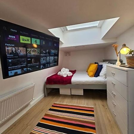 West Kensington Bright Flat Apartment Лондон Екстериор снимка