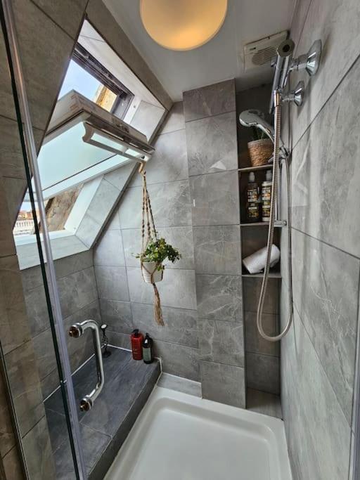 West Kensington Bright Flat Apartment Лондон Екстериор снимка