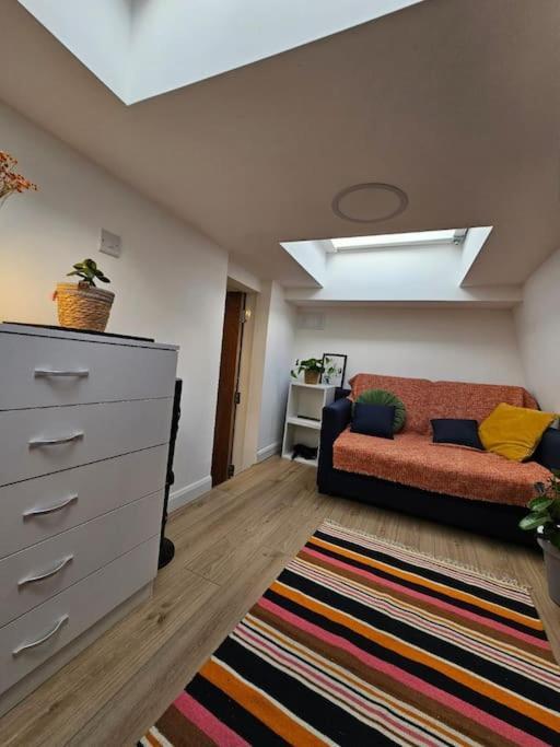 West Kensington Bright Flat Apartment Лондон Екстериор снимка